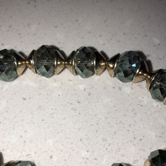 Gorgeous Cache’ beaded women’s bracelet - Picture 3 of 4